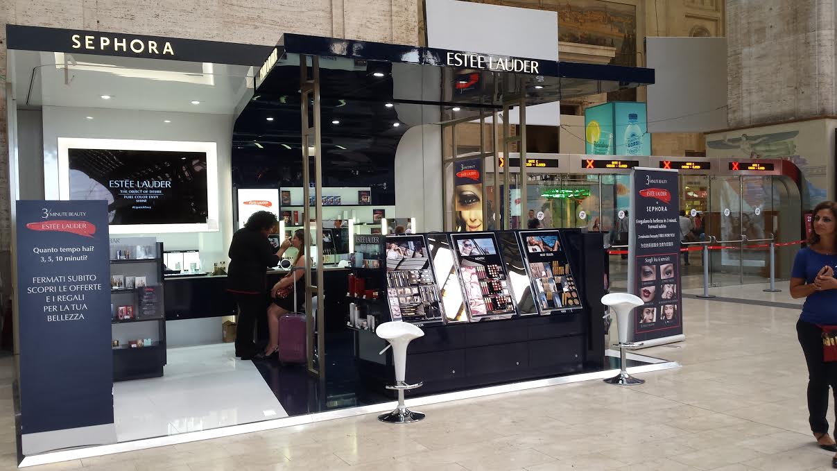 Estée Lauder apre temporary a Milano