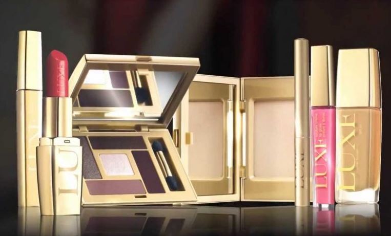 Avon arretra nel first quarter