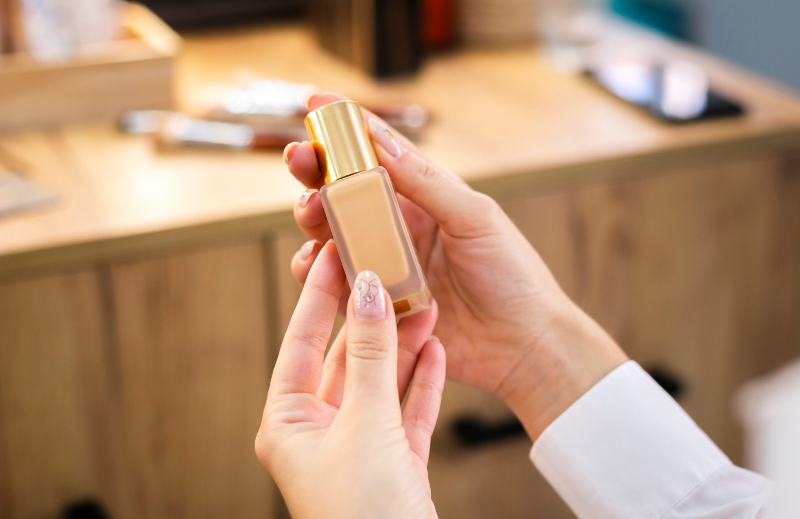 Post-Corona, cosmesi touchless e trasparente