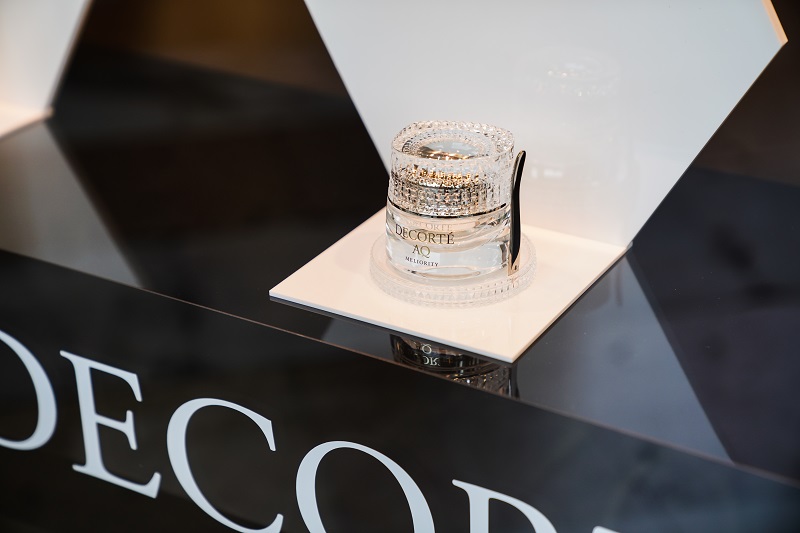 Beautimport festeggia il lusso di Decorté