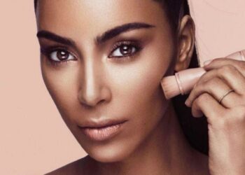 Kkw Beauty chiude (temporaneamente) l’online