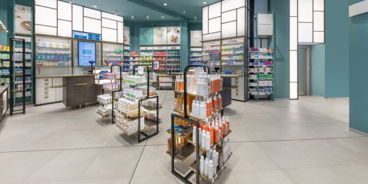 Hippocrates Holding, al via al rebranding di 9 farmacie