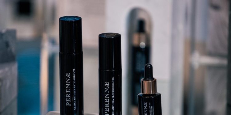 Lo skincare di Perennae debutta in Italia
