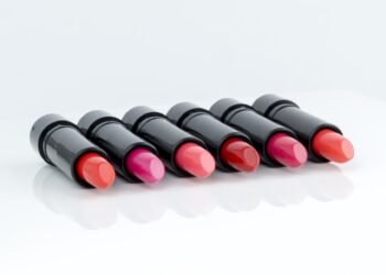 Cosmetica Italia, la bellezza corre verso 12,5 mld nel 2022