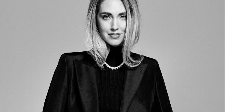 Chiara Ferragni sulla cover di Glamour: «Yes, we can»