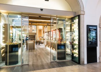 Thaler entra a far parte di Ethos Profumerie