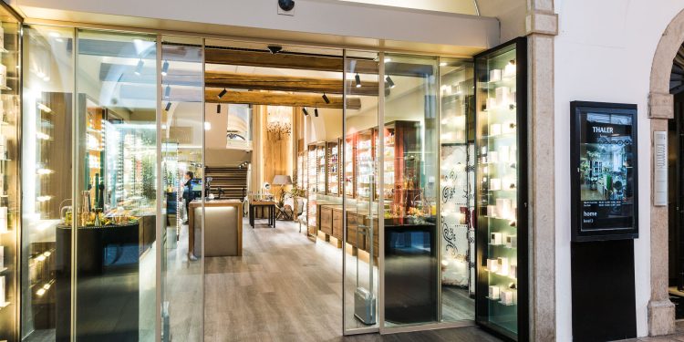 Thaler entra a far parte di Ethos Profumerie