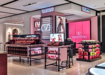 Valentino Beauty profuma Rinascente a Roma