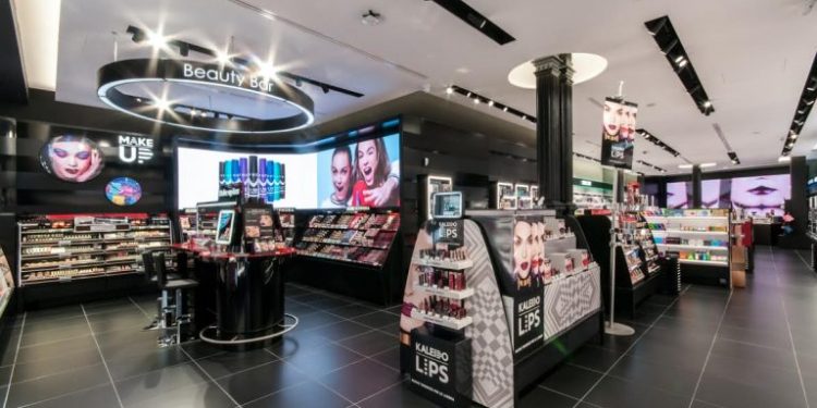 Sephora torna in Uk dopo l’acquisizione di Feelunique