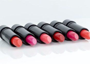 L’industria cosmetica verso i 14,2 miliardi nel 2023 (+7,7%)