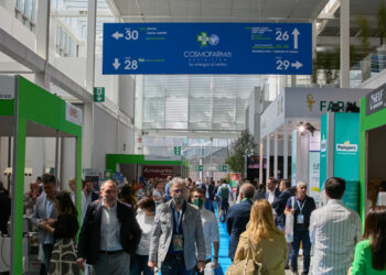 Cosmofarma accelera nel digitale con Blendistrict