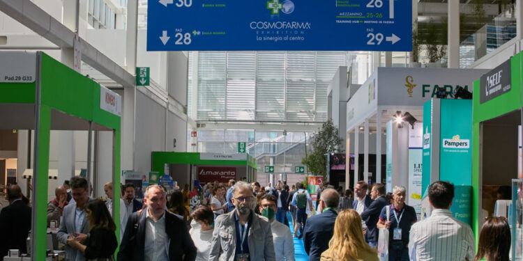 Cosmofarma accelera nel digitale con Blendistrict