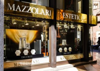 Decorté veste le Profumerie Mazzolari per la Design Week