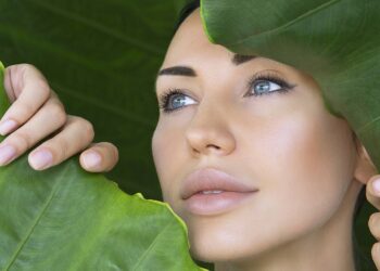 Deep Moisturizing Oil, Cellex-C: un olio super idratante per il debutto della nuova linea