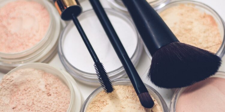 La cosmetica italiana raggiunge i 13,3 miliardi nel 2022 (+12,4%)
