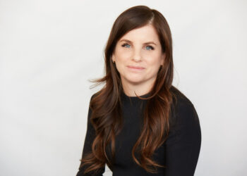 Il CEO di Revlon Debra Perelman si dimette