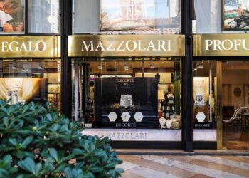Decorté veste le Profumerie Mazzolari con la linea AQ Meliority