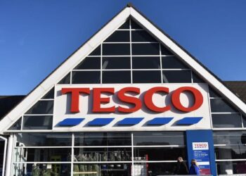 Tesco amplia l’offerta di cosmesi con 300 nuove referenze