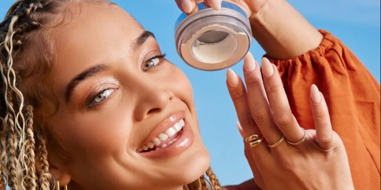 Uoma Beauty, il governo UK ne valuta la chiusura