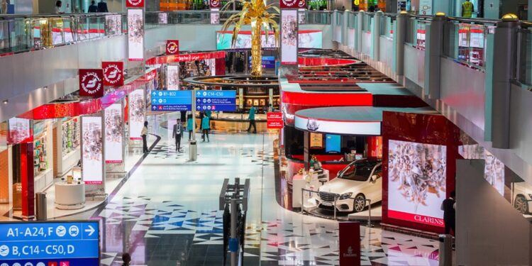 Dubai Duty Free, record di vendite grazie a profumi e cosmetici