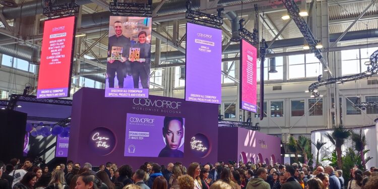 Cosmoprof chiude con 248,5 mila operatori da 150 Paesi