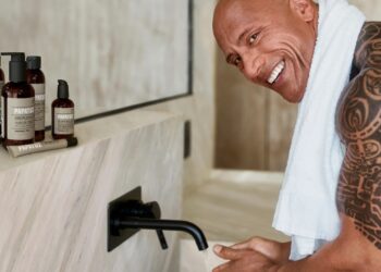 Dwayne Johnson ‘The Rock’ debutta nel beauty con il marchio Papatui