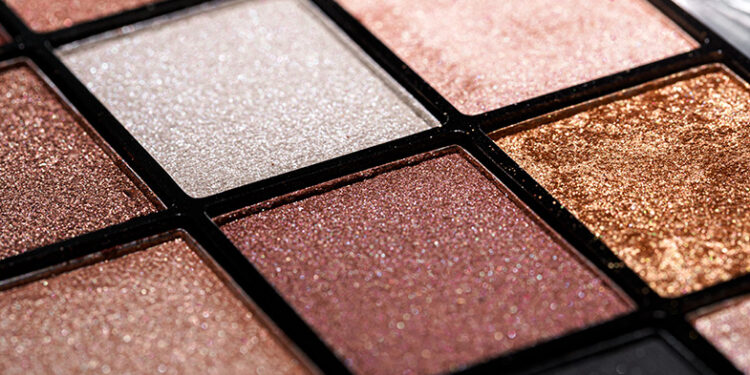 Carlyle pronto a cedere il fornitore giapponese di cosmetici Tokiwa