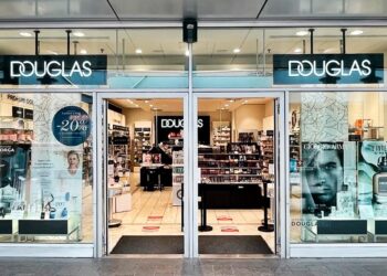 Douglas riduce il proprio debito netto di un miliardo di euro