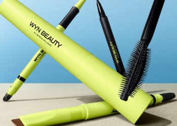 La star del tennis Serena Williams lancia la linea di make-up