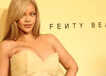 Fenty Beauty di Rihanna cresce ancora e si espande nell’haircare