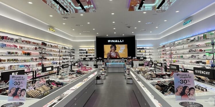 Pinalli sbarca nel Lazio con il suo primo store a Castel Romano Designer Outlet