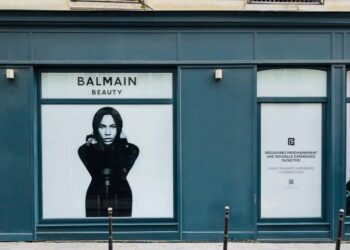 The Estée Lauder Co. apre la prima boutique di Balmain Beauty