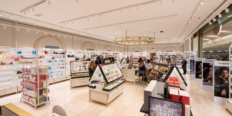 I beauty store eb® crescono in numero  e servizi. Al via tante novità per il Natale