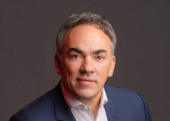The Estée Lauder Co. nomina Olivier Dubos DG travel retail mondiale