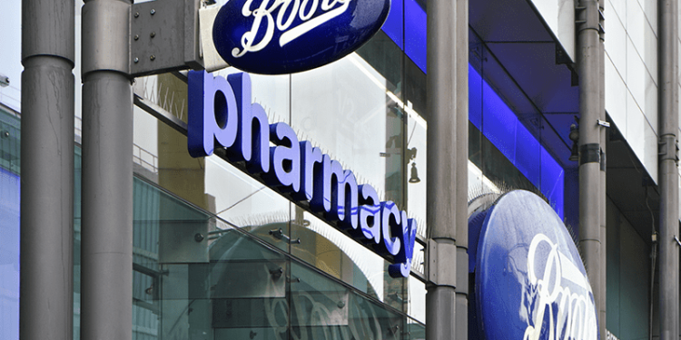 Boots lancia un programma di formazione dermatologica in UK