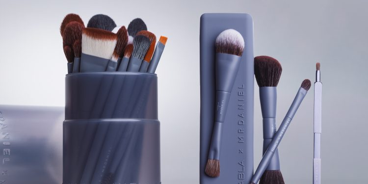 MrDaniel firma la sua prima capsule collection di pennelli per Nabla