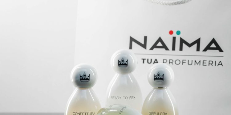 Naïma dialoga con le nuove generazioni per la profumeria del futuro