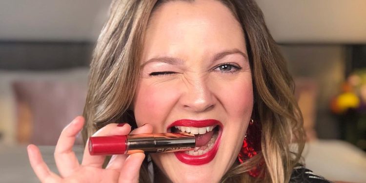 Flower Beauty di Drew Barrymore chiude dopo 13 anni