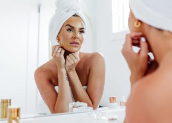 Whitney Rose si riprende il suo brand Wild Rose Beauty