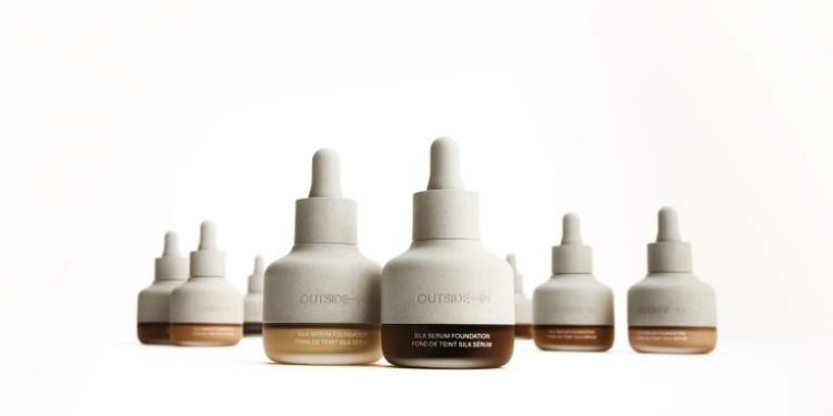 Carisa Janes, fondatrice di Hourglass Cosmetics, lancia il brand Outside In