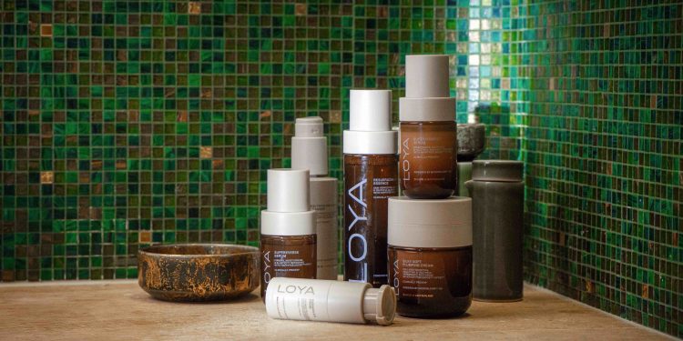 Il marchio svizzero di skincare Loya debutta sul mercato italiano