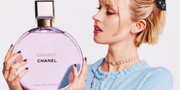 Chanel registra utili e ricavi in aumento nel 2025, trainati da fragranze e skincare