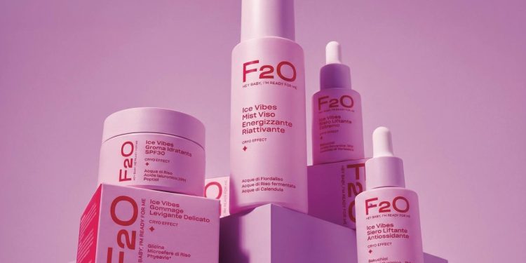 Dal digitale al retail: F2O Beauty fa il suo ingresso in profumeria, farmacia ed erboristeria