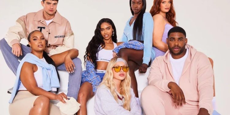 Boohoo e Revolution Beauty siglano un accordo di licenza per cosmetici e fragranze