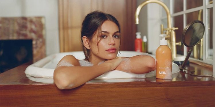 Uni nomina Kaia Gerber creative partner in residence per sostenere la crescita in Usa